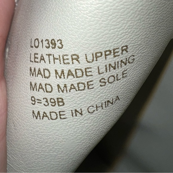 Light cream 3.5” heel ankle booties - Picture 14 of 16